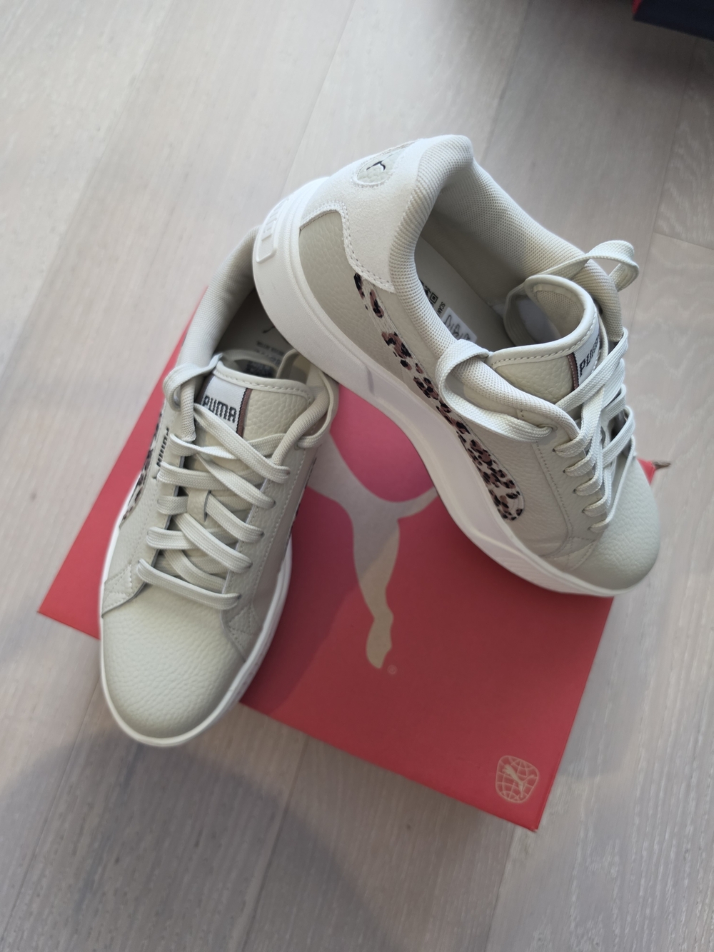 Brand New Womens Puma Size 10